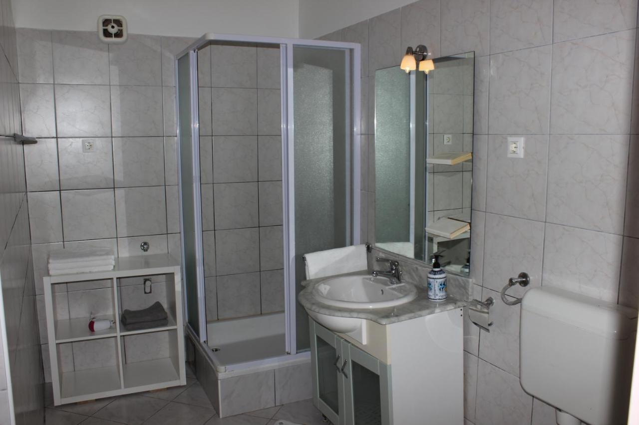 Apartments Blue Sea มาลีโลชินจ์ ภายนอก รูปภาพ