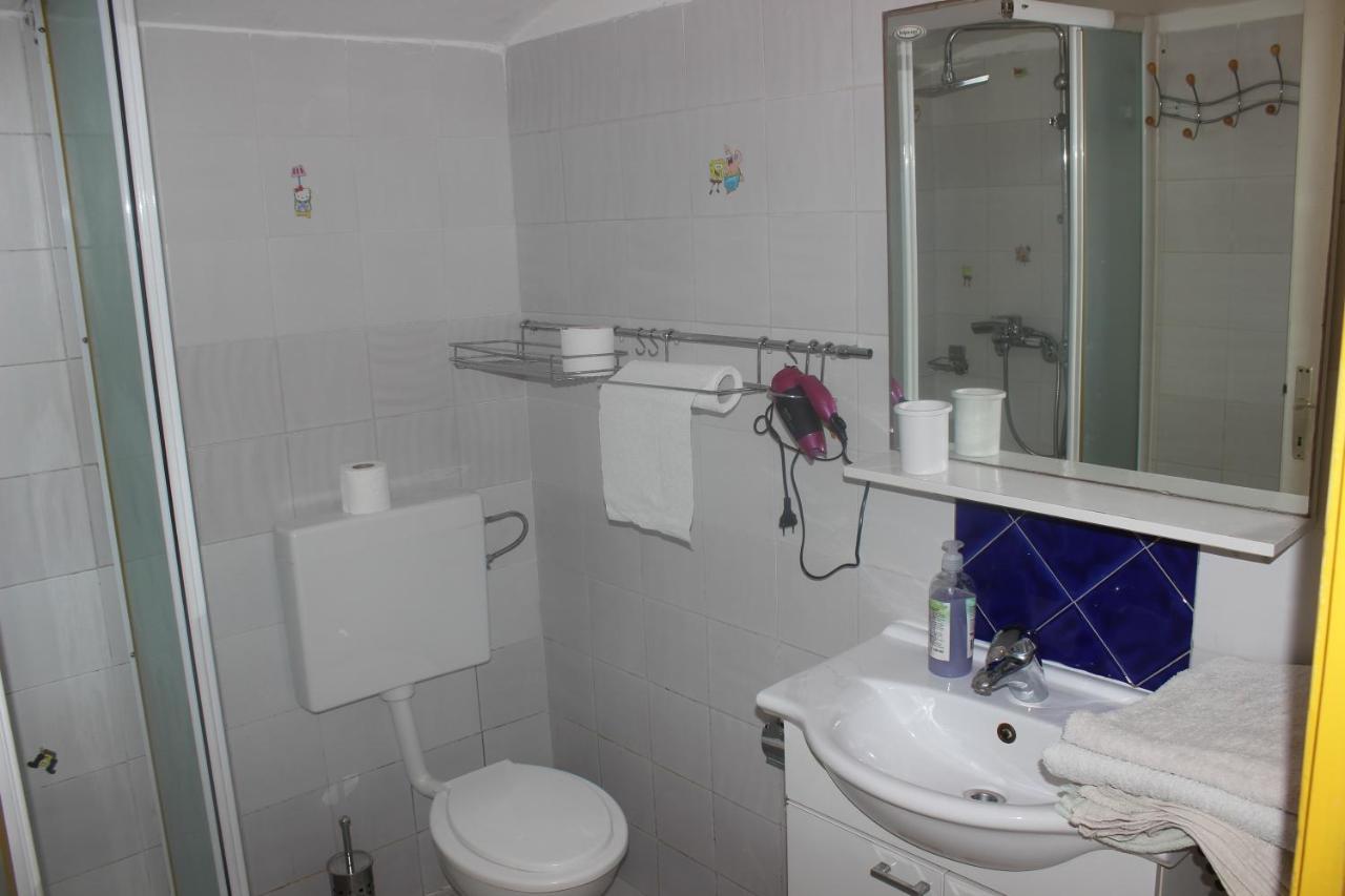 Apartments Blue Sea มาลีโลชินจ์ ภายนอก รูปภาพ