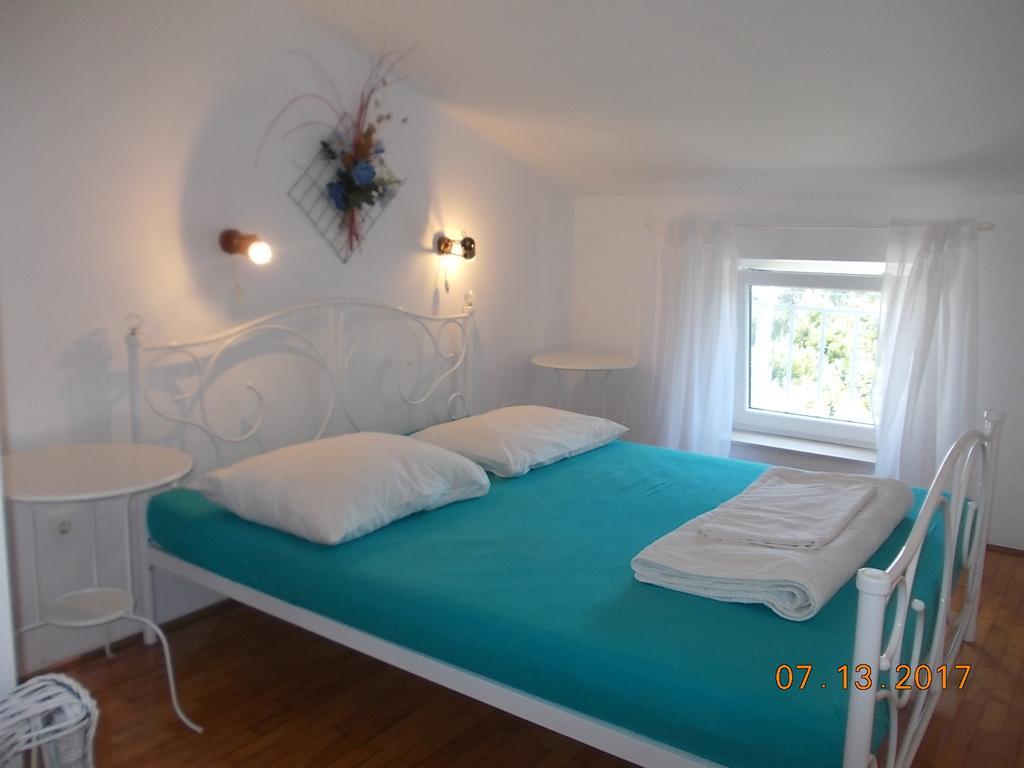 Apartments Blue Sea มาลีโลชินจ์ ภายนอก รูปภาพ